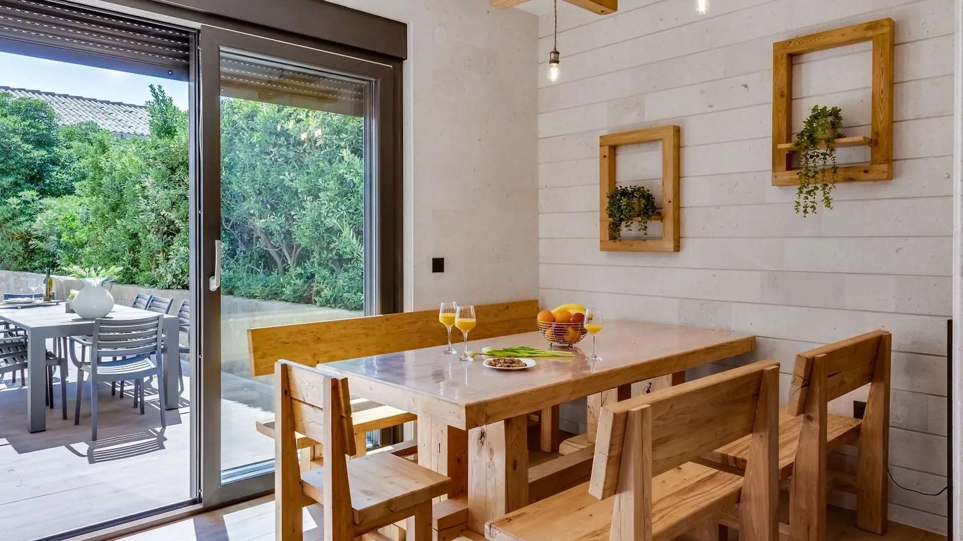 Terra Maiorum -12 Person Private Villa - Heated Pool And Water Massage Povljana