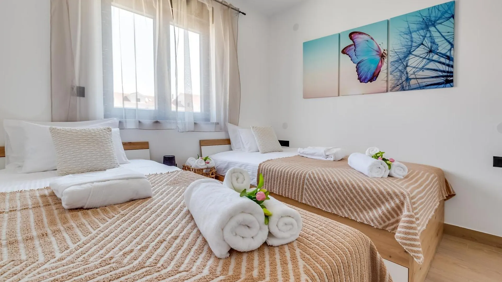 Terra Maiorum -12 Person Private Villa - Heated Pool And Water Massage Povljana 0*,  Croatia