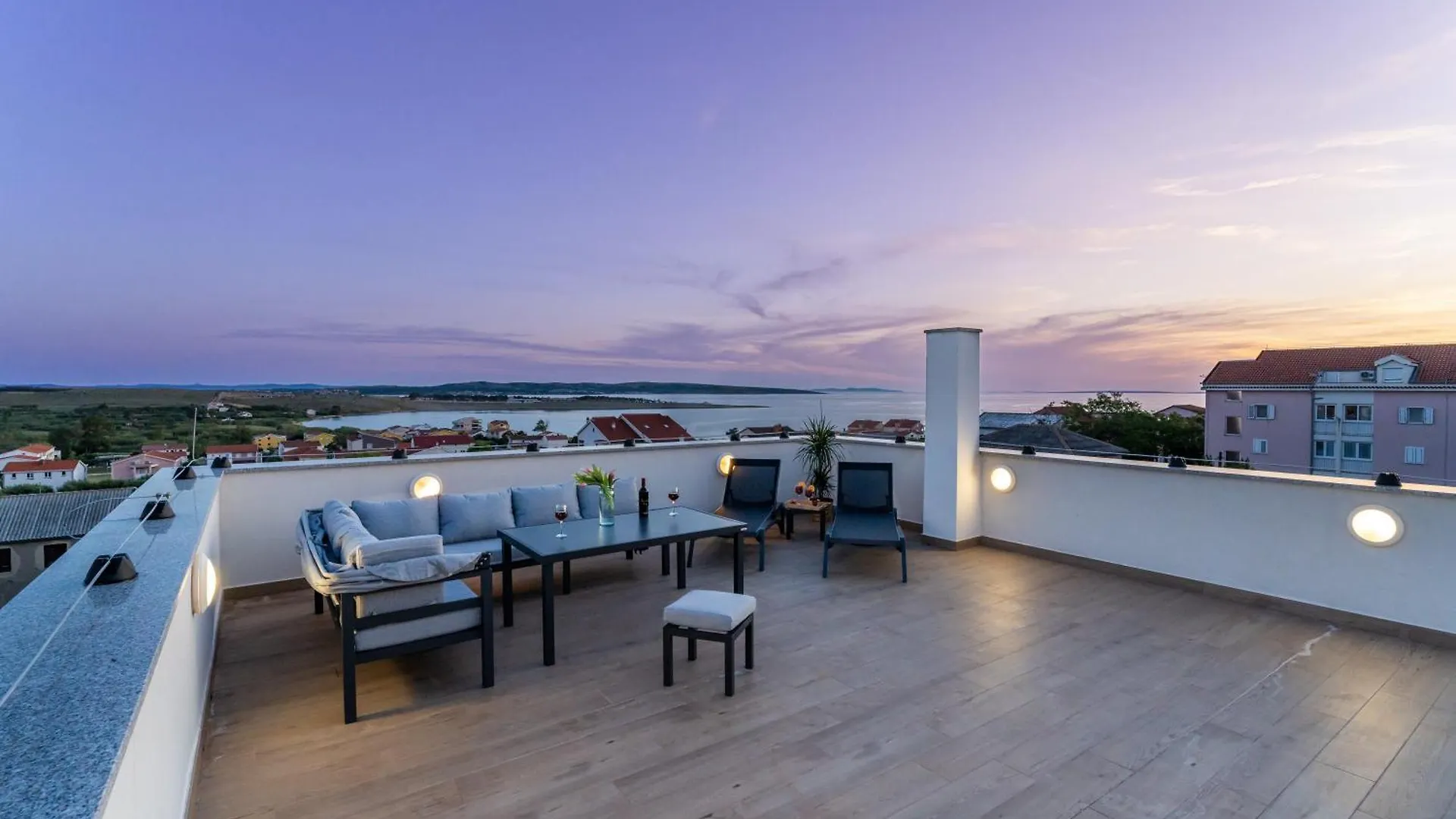 Terra Maiorum -12 Person Private Villa - Heated Pool And Water Massage Povljana Croatia