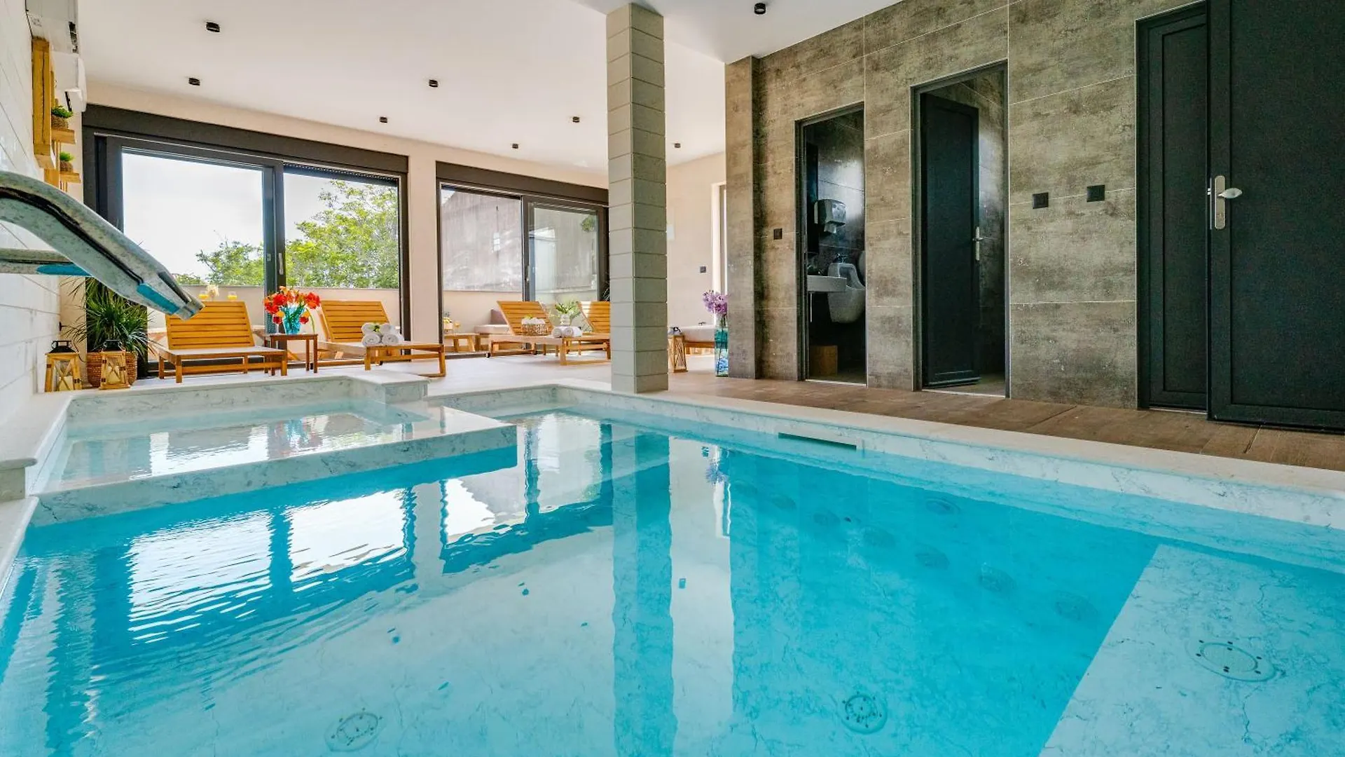 Terra Maiorum -12 Person Private Villa - Heated Pool And Water Massage Povljana